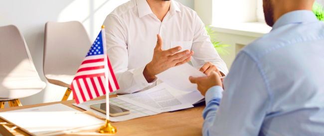 Secretaria faz contratação direta de consultoria estrangeira, mas não comprova inexigibilidade de licitação