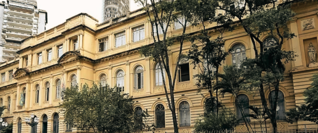 MPC-SP aponta omissões e contradições nas respostas dadas pela SEE-SP sobre política de digitalização do material didático