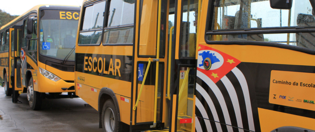 Procurador aponta irrregularidades em contratação de cooperativa para prestar serviços de transporte escolar a alunos da Rede Pública 