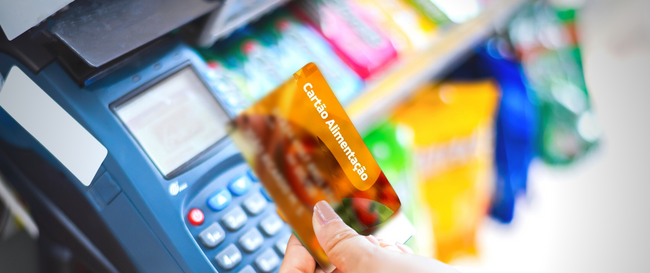 Procurador questiona quais as vantagens para a Administração Pública ao optar pelo pagamento de auxílio-alimentação via cartão magnético