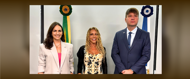 Procuradora-Geral prestigia posse conjunta das novas diretorias do CNPGC e AMPCON em Brasília/DF