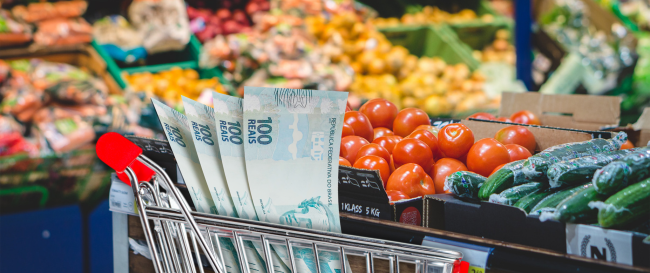 Mapeamento do Ministério Público de Contas apura gasto indevido (e milionário) com auxílio-alimentação a servidores aposentados 