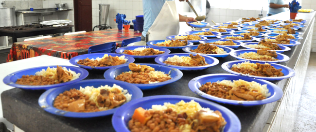 Prefeitura promove licitação para fornecimento de merenda escolar, mas quantitativo teve que ser ‘deduzido’ por interessados